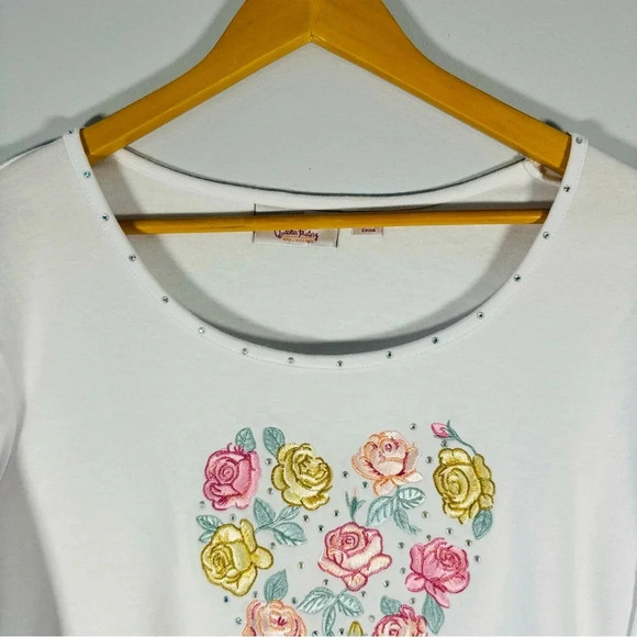 Vintage Y2K White Embroidered Flowers Grandmacore  3/4 Sleeve T-Shirt - Picture 5 of 5